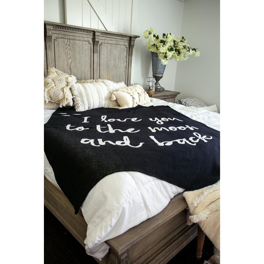 I Love You To The Moon And Back Throw- Black