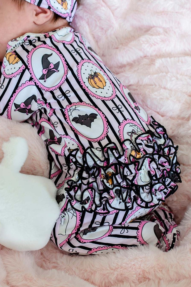 Halloween Glow-in-The Dark Ruffle Zipper Bamboo Footie | Galloween