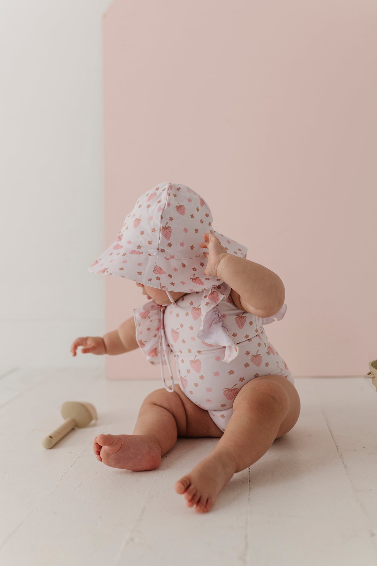 Sun Hat | Strawberries