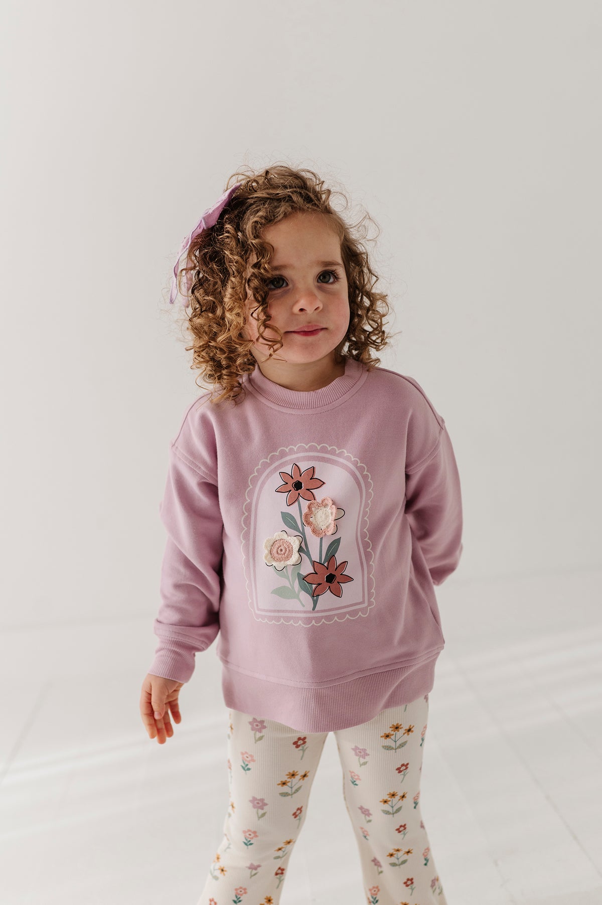 Boxy Sweatshirt | Crochet Flower