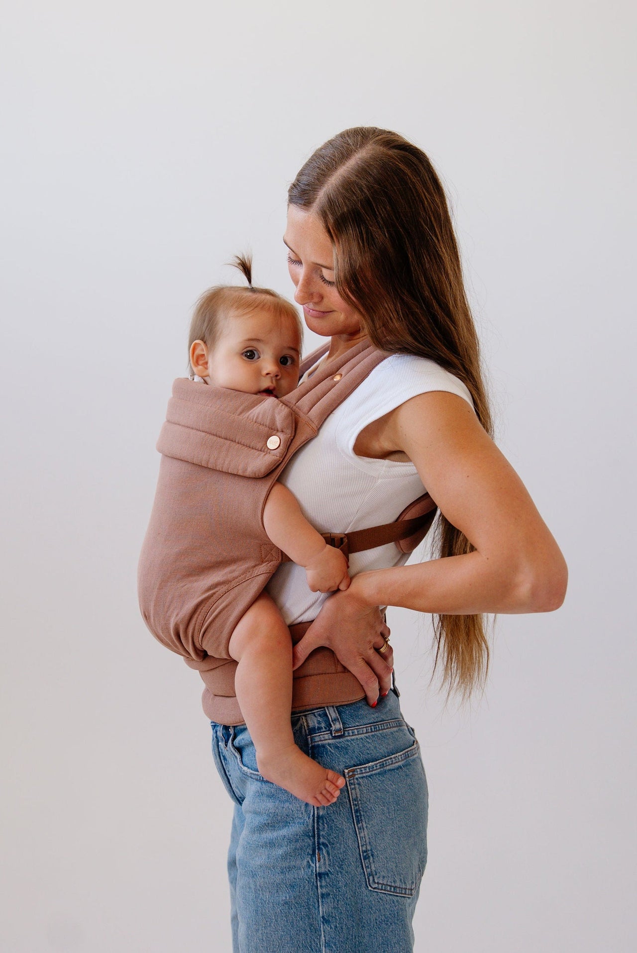 The Monarch Baby Carrier | Mocha