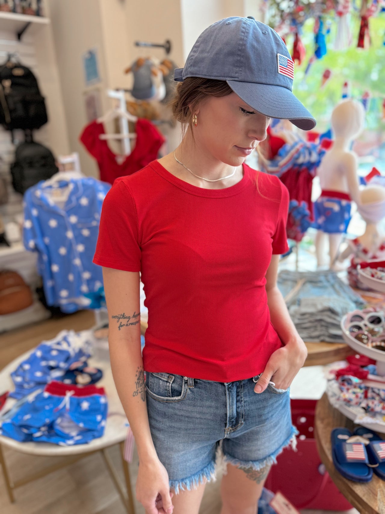 Ribbed Round Neck Short Sleeve Basic Classic Tee