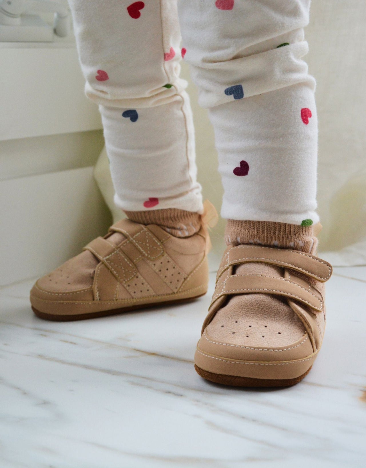 Neil First Kicks Tan